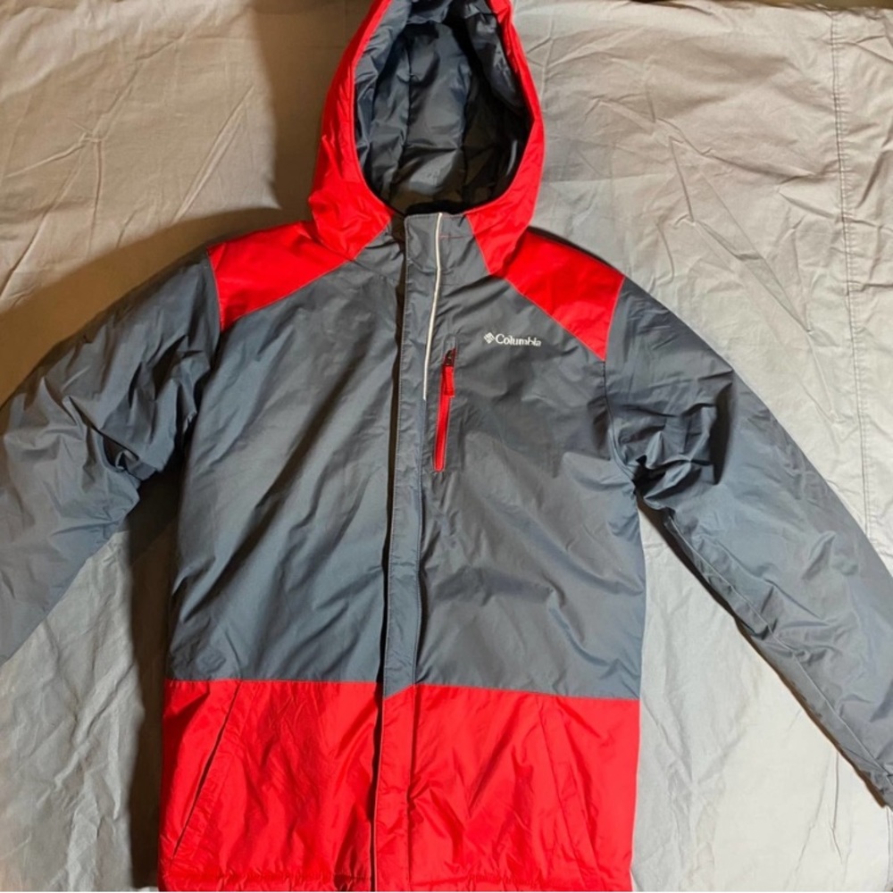 Columbia Hooded Insulated Coat EUC Boys size XL 18/20 Lightning Lift Gray/Red
